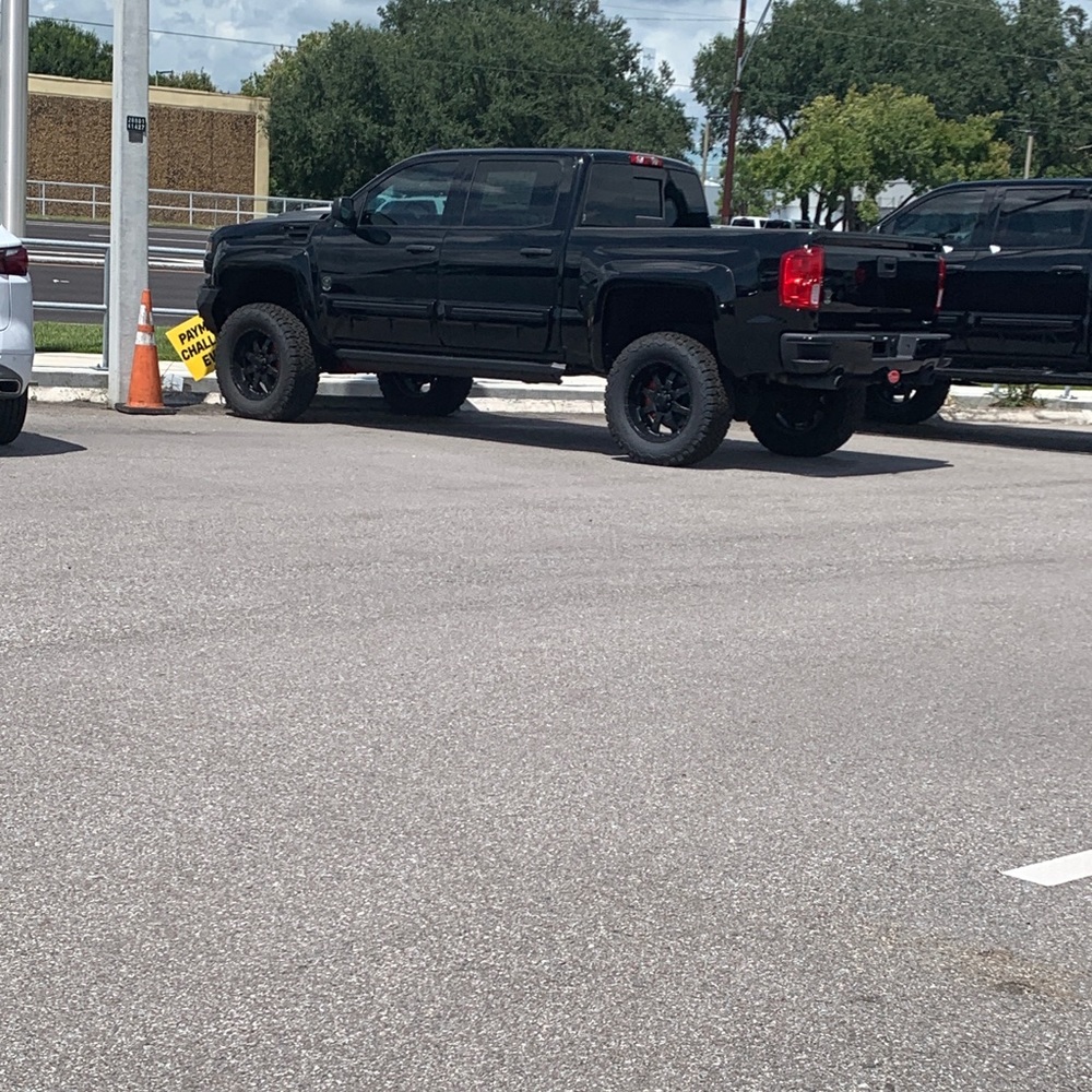 Meet your Posher, Sonia